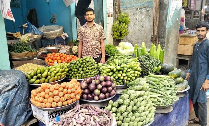 ভোলার বাজারে কমে গেছে সবজির মূল্য