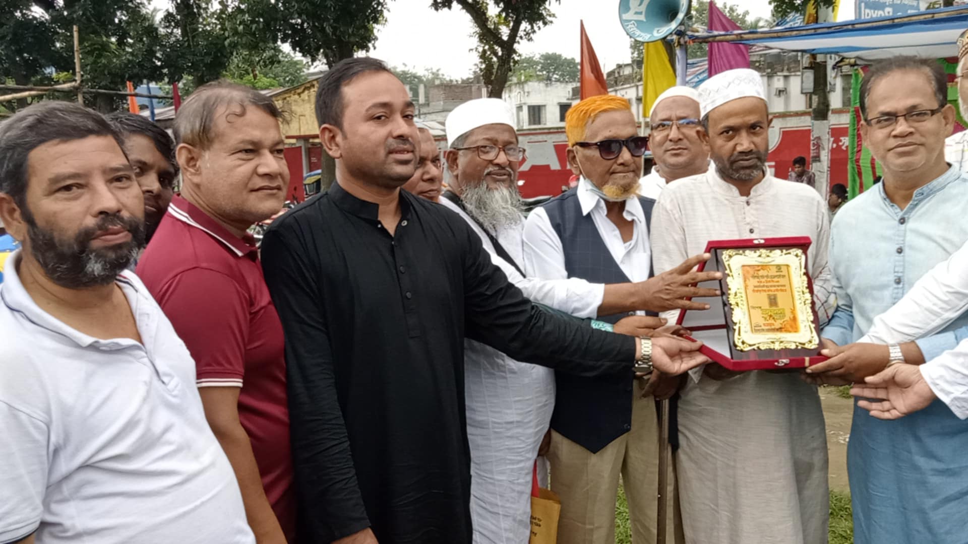 বিরামপুরে শহীদ আবু সাঈদ স্মৃতি ডেভেলপমেন্ট কাপ অনূর্ধ্ব-১৬ ক্রিকেট লীগের উদ্বোধন